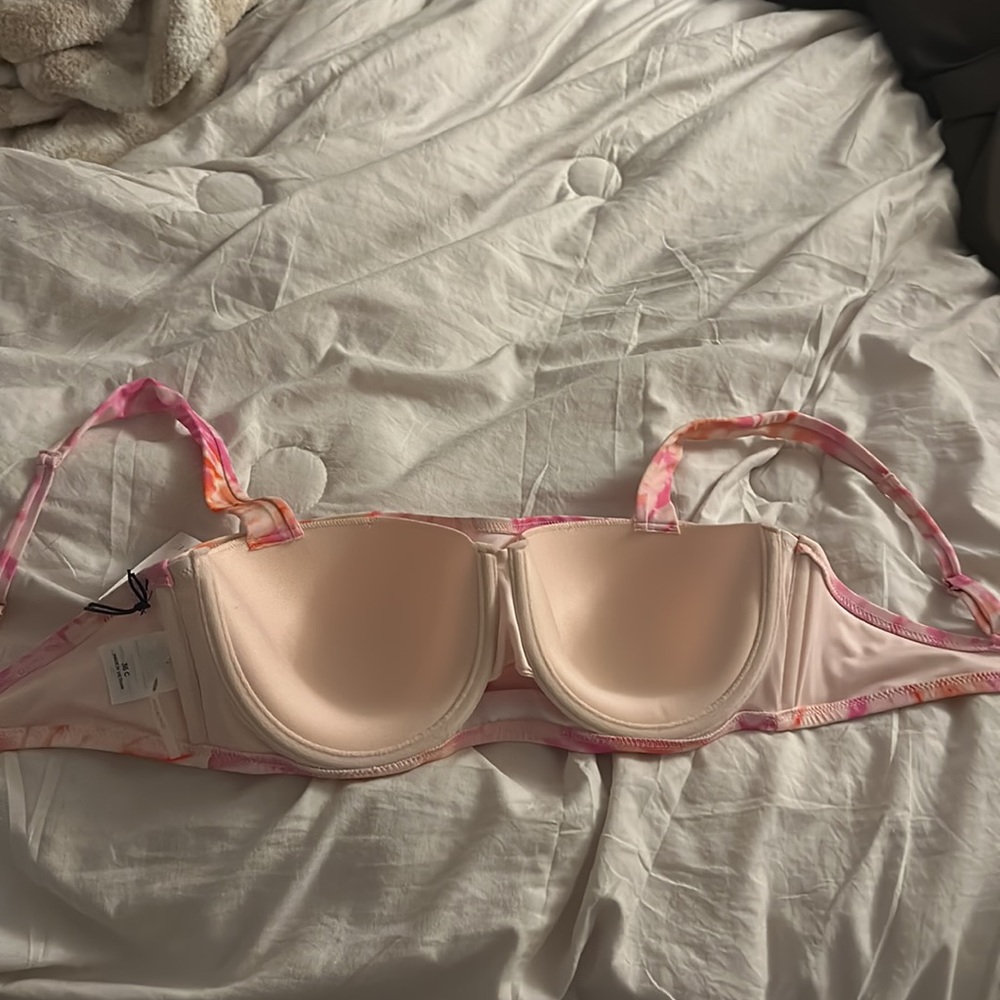 Pink bathing suit - Picture 2 of 4